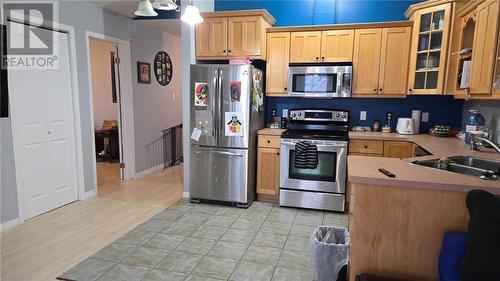 11 Joseph, Chelmsford, ON - Indoor Photo Showing Kitchen With Double Sink