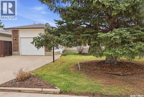 43 Springstein Avenue, Regina, SK - Outdoor