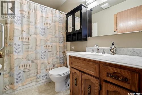 43 Springstein Avenue, Regina, SK - Indoor Photo Showing Bathroom