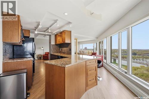 1670 424 Spadina Crescent E, Saskatoon, SK - Indoor Photo Showing Kitchen