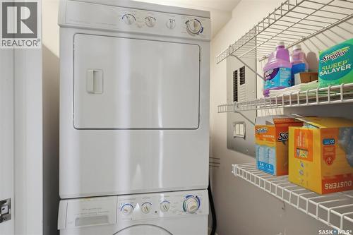 1670 424 Spadina Crescent E, Saskatoon, SK - Indoor Photo Showing Laundry Room