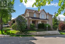 19 - 11 PIRIE DRIVE  Hamilton, ON L9H 6Z6