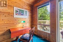 Bright office nook - 