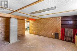 Basement - Unfinished / Concrete floor - 