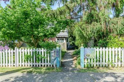 842 Princess Ave Victoria, BC V8T 1K7