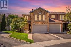 3278 BOBWHITE MEWS  Mississauga, ON L5N 6G1
