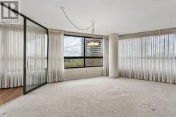 Dining Area - 