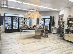 \"Lady's Pantry\" Convenience Store - 