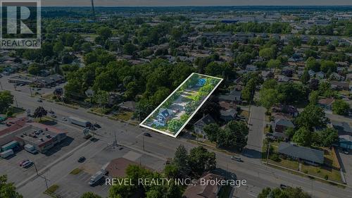 816 COLBORNE STREET E  Brantford, ON N3S 3S4