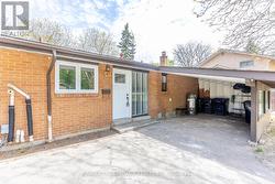 47 MUNSON CRESCENT Toronto, ON M1P 3M8