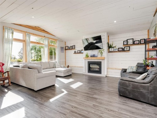 2371 Mountain Heights Rd, Sooke, BC 