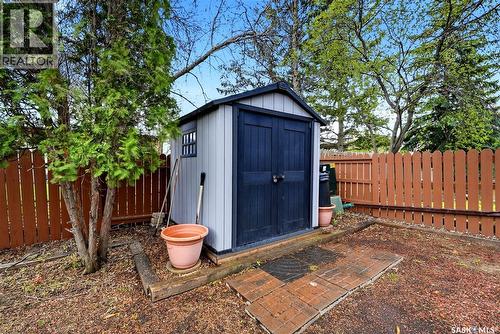 7 Cowie Road, Regina, SK - Outdoor