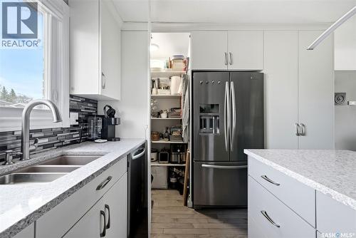 35 Spruceview Road, Regina, SK - Indoor Photo Showing Kitchen With Double Sink