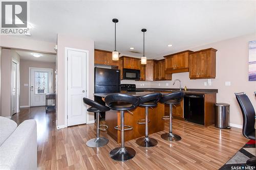 2 547 East Hampton Boulevard, Saskatoon, SK - Indoor Photo Showing Kitchen