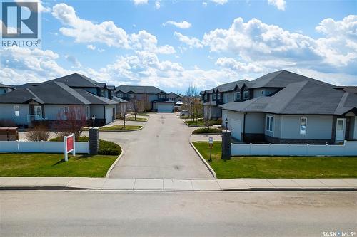 2 547 East Hampton Boulevard, Saskatoon, SK - Outdoor With Facade