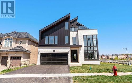 88 COSFORD STREET  Aurora, ON L4G 0G6