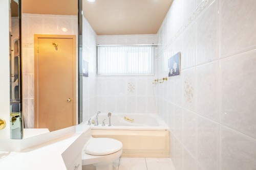Salle de bains - 965 Av. Raymond-Jobin, Laval (Saint-Vincent-De-Paul), QC - Indoor Photo Showing Bathroom