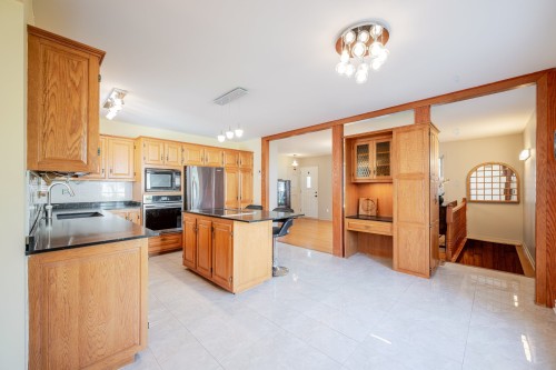 Cuisine - 965 Av. Raymond-Jobin, Laval (Saint-Vincent-De-Paul), QC - Indoor Photo Showing Kitchen