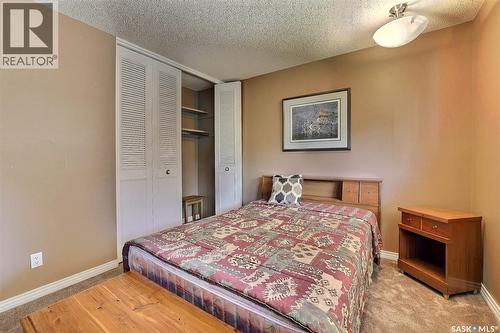 97 Compton Road, Regina, SK - Indoor Photo Showing Bedroom
