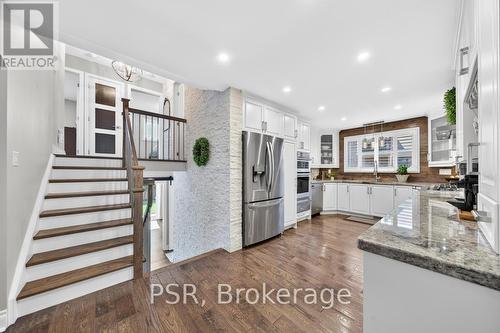 323 Queen Victoria Drive, Hamilton, ON - Indoor