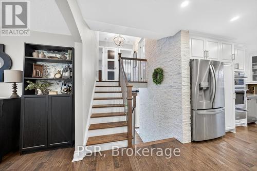 323 Queen Victoria Drive, Hamilton, ON - Indoor Photo Showing Other Room