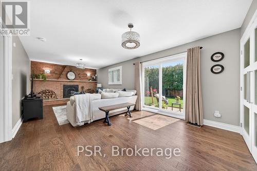 323 Queen Victoria Drive, Hamilton, ON - Indoor With Fireplace