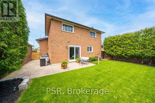 323 Queen Victoria Drive, Hamilton, ON - Outdoor With Exterior