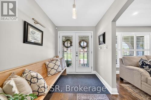 323 Queen Victoria Drive, Hamilton, ON - Indoor