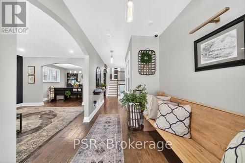 323 Queen Victoria Drive, Hamilton, ON - Indoor Photo Showing Other Room
