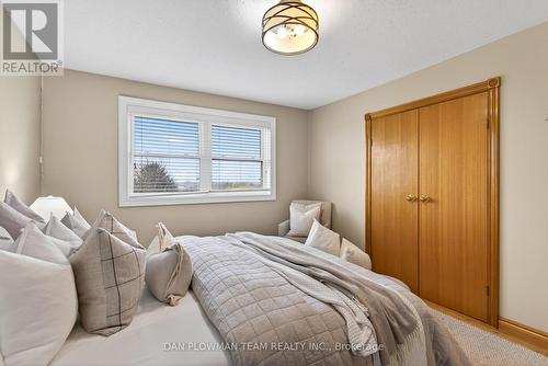 357 Powell Road, Whitby, ON - Indoor Photo Showing Bedroom