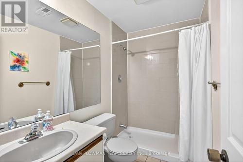 357 Powell Road, Whitby, ON - Indoor Photo Showing Bathroom