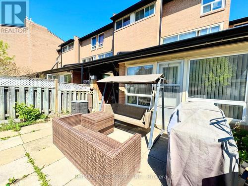 234 - 260 JOHN GARLAND BOULEVARD  Toronto, ON M9V 1N8