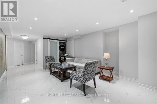 71 Woodhaven Avenue, Aurora, ON - Indoor