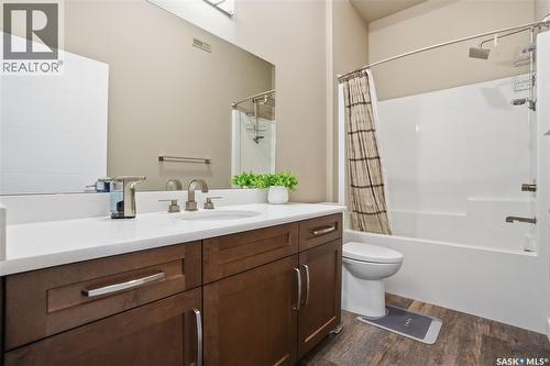 4264 Elderberry Crescent E, Regina, SK - Indoor Photo Showing Bathroom