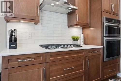 4264 Elderberry Crescent E, Regina, SK - Indoor Photo Showing Kitchen With Upgraded Kitchen