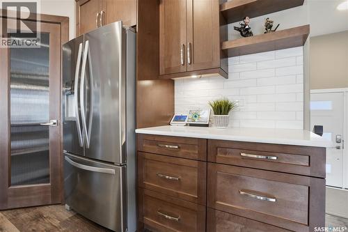 4264 Elderberry Crescent E, Regina, SK - Indoor Photo Showing Kitchen