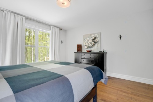 Master Bedroom - 31 Ch. Champlain, Val-Des-Monts, QC - Indoor Photo Showing Bedroom
