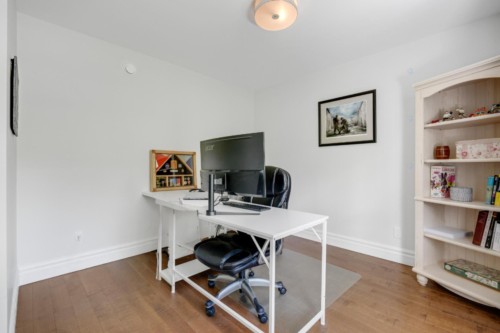 Bedroom - 31 Ch. Champlain, Val-Des-Monts, QC - Indoor Photo Showing Office