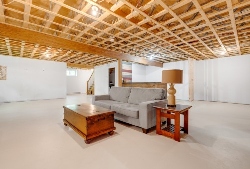 Family Room - 31 Ch. Champlain, Val-Des-Monts, QC - Indoor