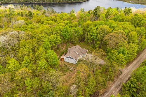Aerial View - 31 Ch. Champlain, Val-Des-Monts, QC - Outdoor With View