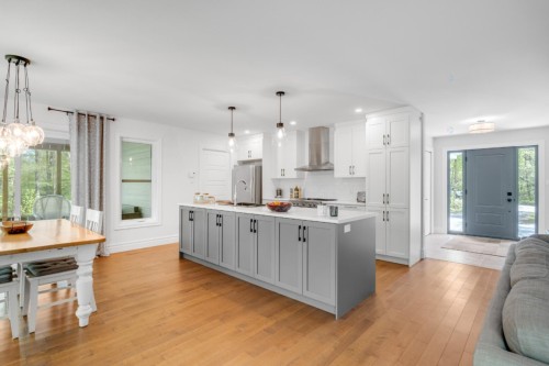Kitchen - 31 Ch. Champlain, Val-Des-Monts, QC - Indoor
