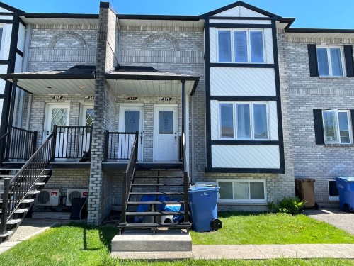 Exterior - 277 Crois. Des Pionniers, L'Île-Perrot, QC - Outdoor With Facade