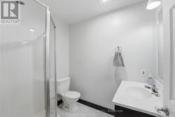 3 pc. Ensuite - 