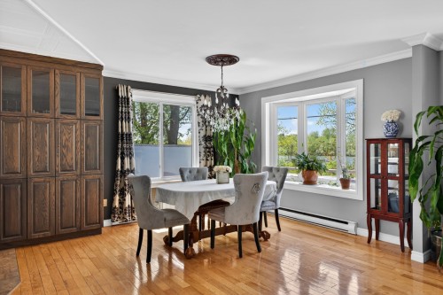 Salle à manger - 2564 Ch. Des Patriotes, Richelieu, QC - Indoor Photo Showing Dining Room