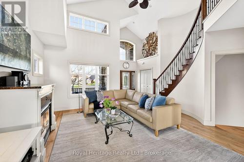 32 Edgewater Drive, Brighton, ON - Indoor Photo Showing Living Room