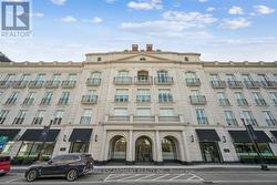 211 - 300 RANDALL STREET Oakville, ON L6J 1R1