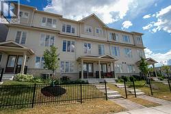 6 WESTBURY WAY Whitby, ON L1M 0L9