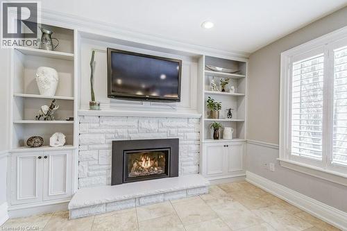 2080 Mckerlie Crescent, Burlington, ON - Indoor Photo Showing Living Room With Fireplace