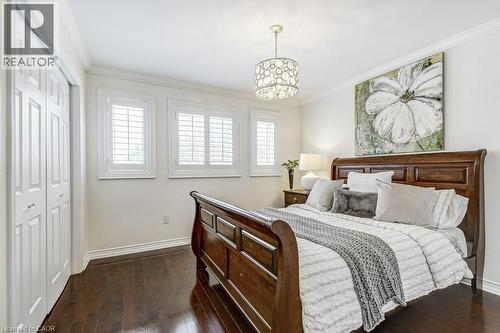 2080 Mckerlie Crescent, Burlington, ON - Indoor Photo Showing Bedroom