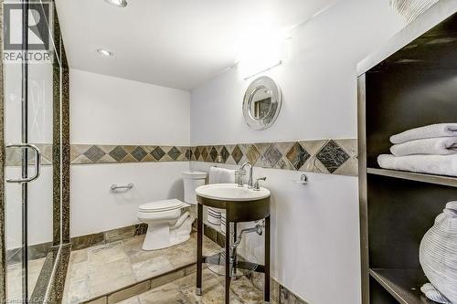 2080 Mckerlie Crescent, Burlington, ON - Indoor Photo Showing Bathroom